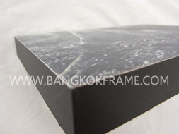 ขอบข้างกรอบลอย